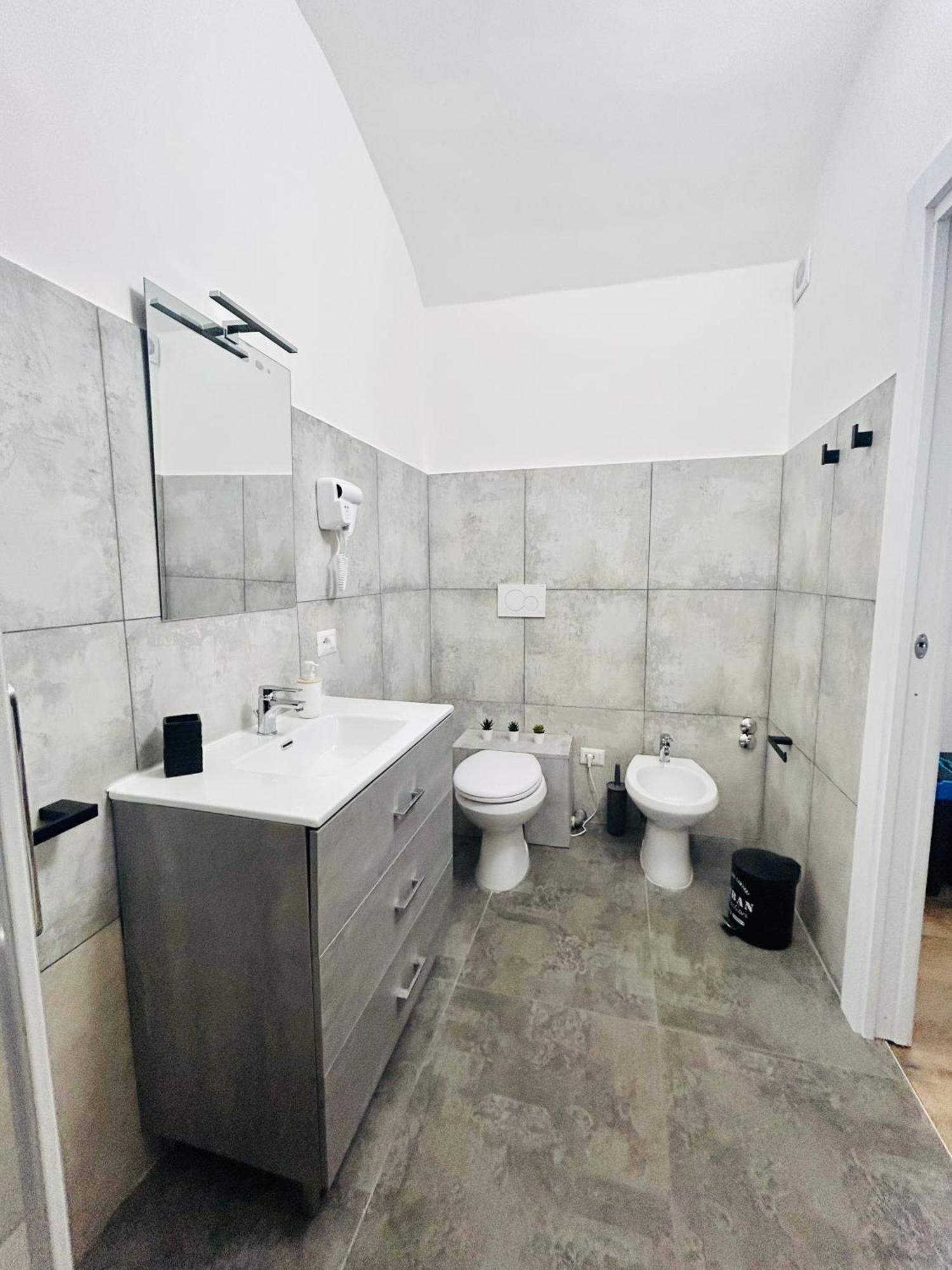 Отель Boiardo Art House Рим Экстерьер фото
